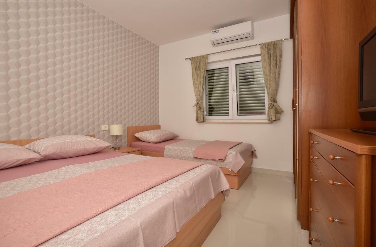 מאקרסקה Ivana Apartments מראה חיצוני תמונה