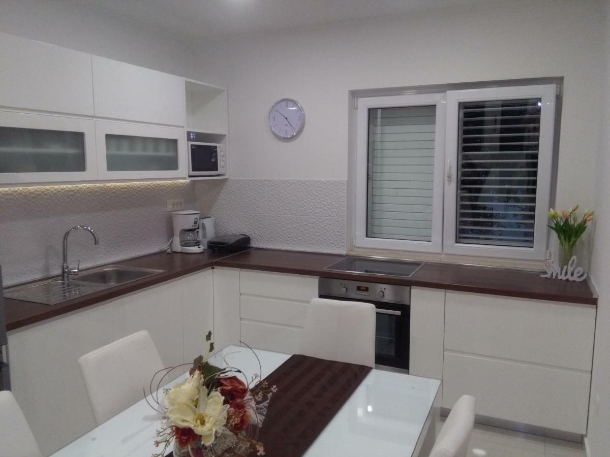 מאקרסקה Ivana Apartments מראה חיצוני תמונה