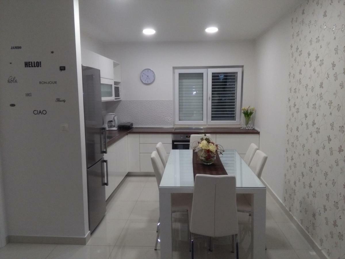 מאקרסקה Ivana Apartments מראה חיצוני תמונה