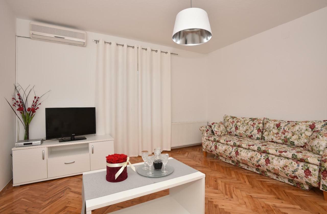 מאקרסקה Ivana Apartments מראה חיצוני תמונה