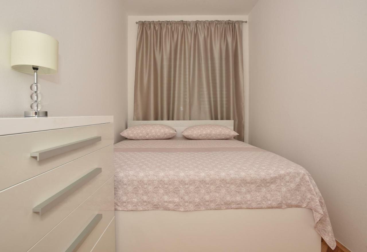 מאקרסקה Ivana Apartments מראה חיצוני תמונה