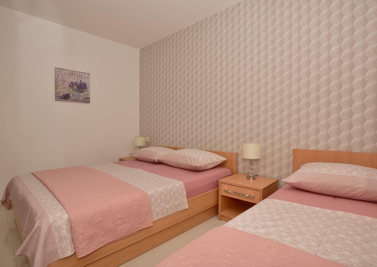 מאקרסקה Ivana Apartments מראה חיצוני תמונה