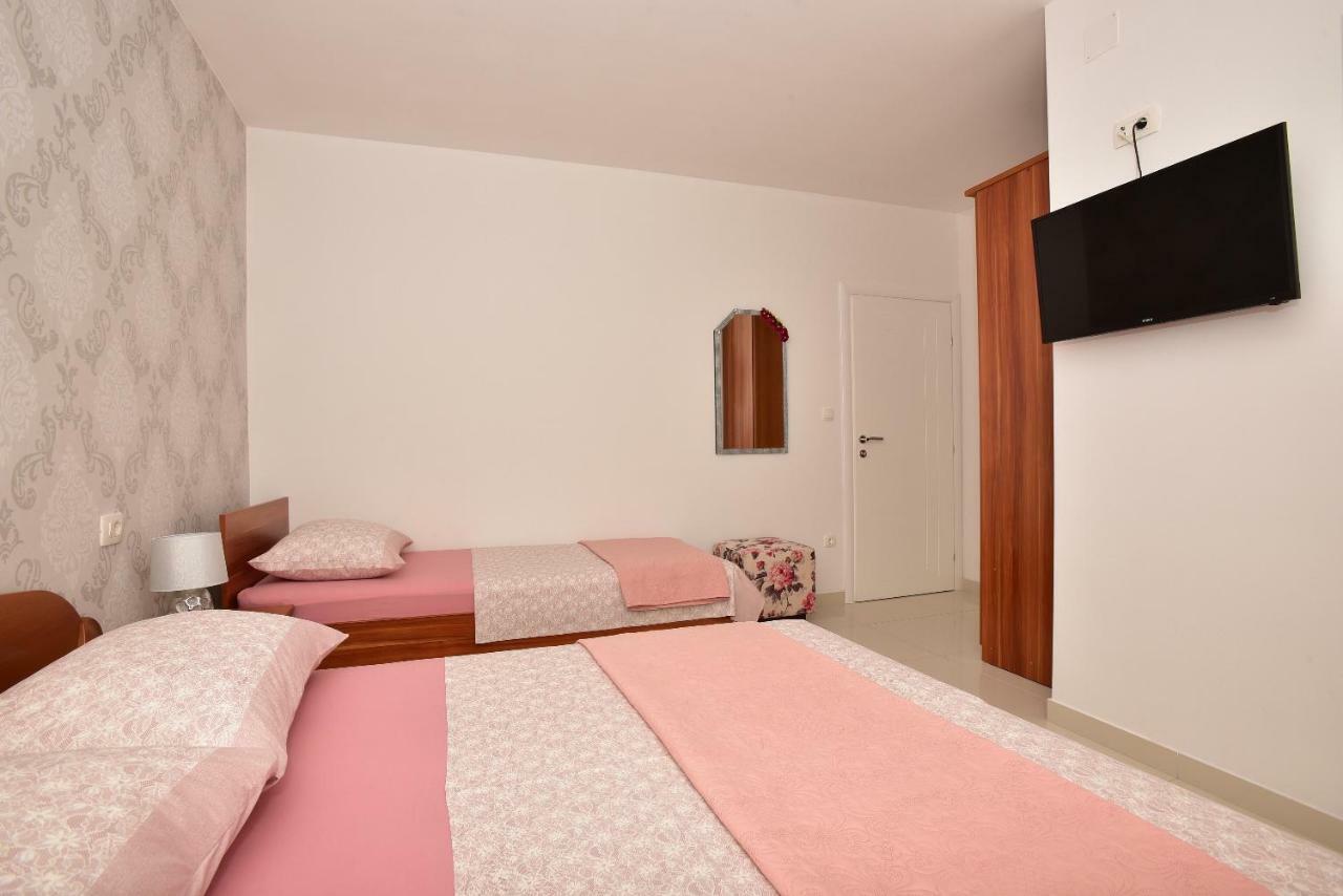 מאקרסקה Ivana Apartments מראה חיצוני תמונה