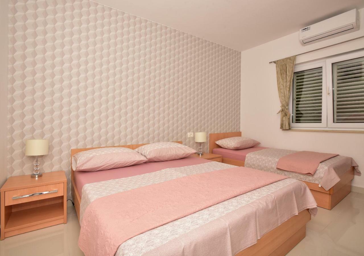 מאקרסקה Ivana Apartments מראה חיצוני תמונה